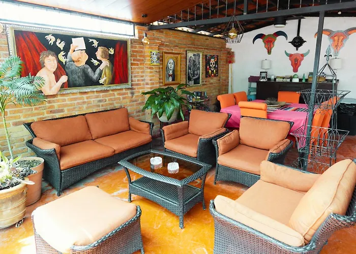 Enjoy Ac In The Queen\'S Suite At Inn Ajijic